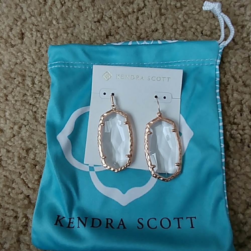 Kendra Scott Stunning Ella earrings